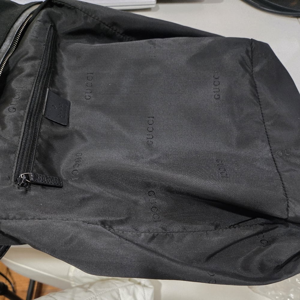 GUCCI Black Shoulder Bag - Picture 13 of 14